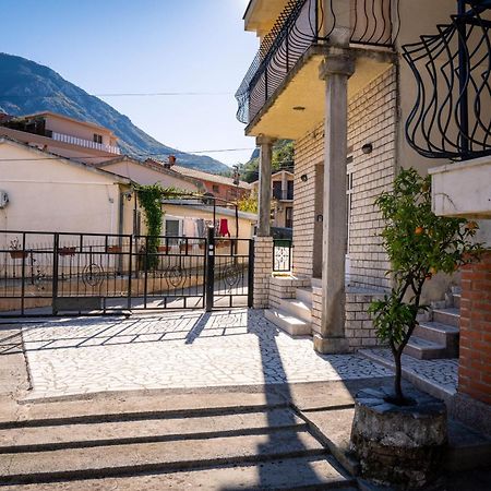 Appartement Bugi à Kotor Extérieur photo