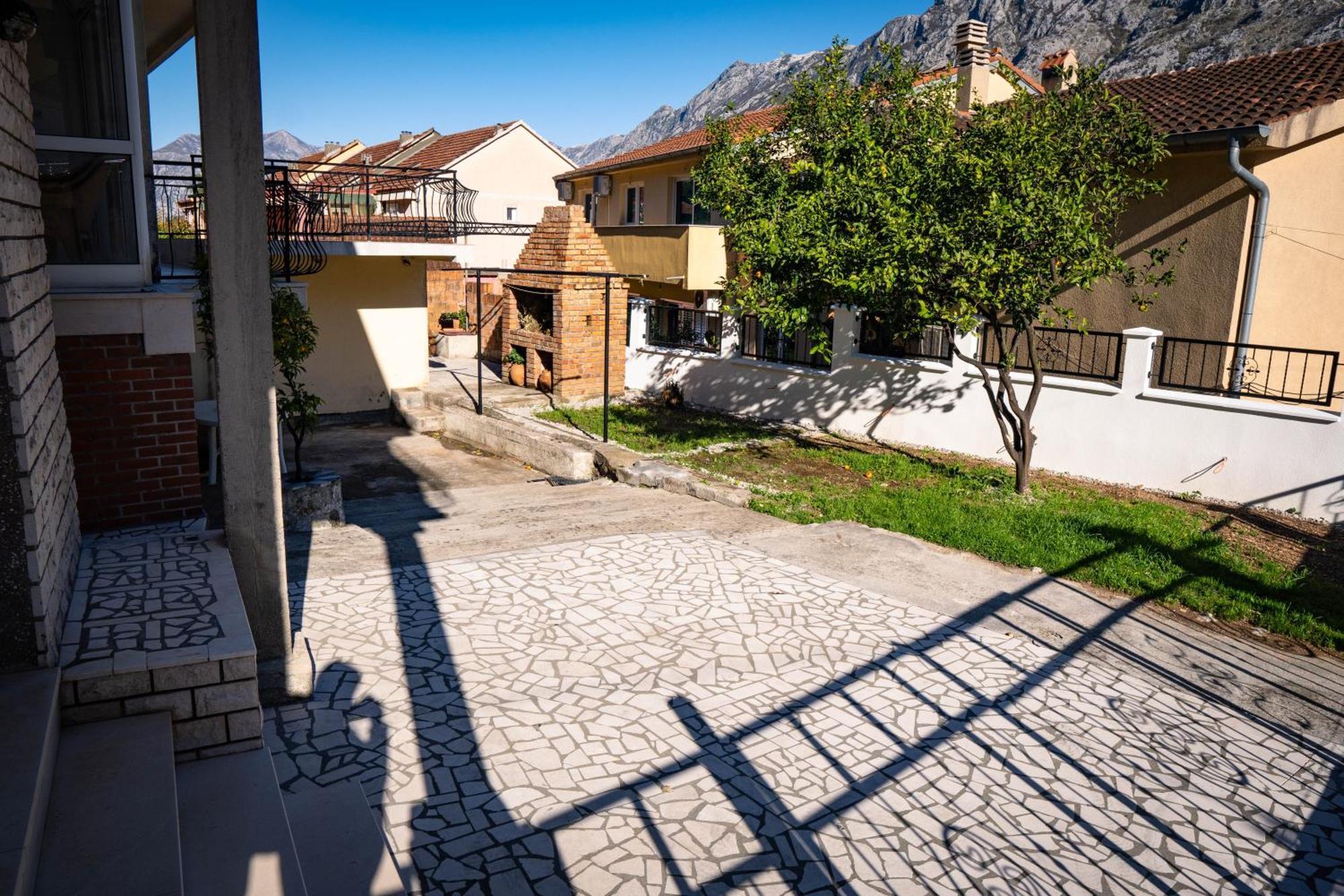 Appartement Bugi à Kotor Extérieur photo