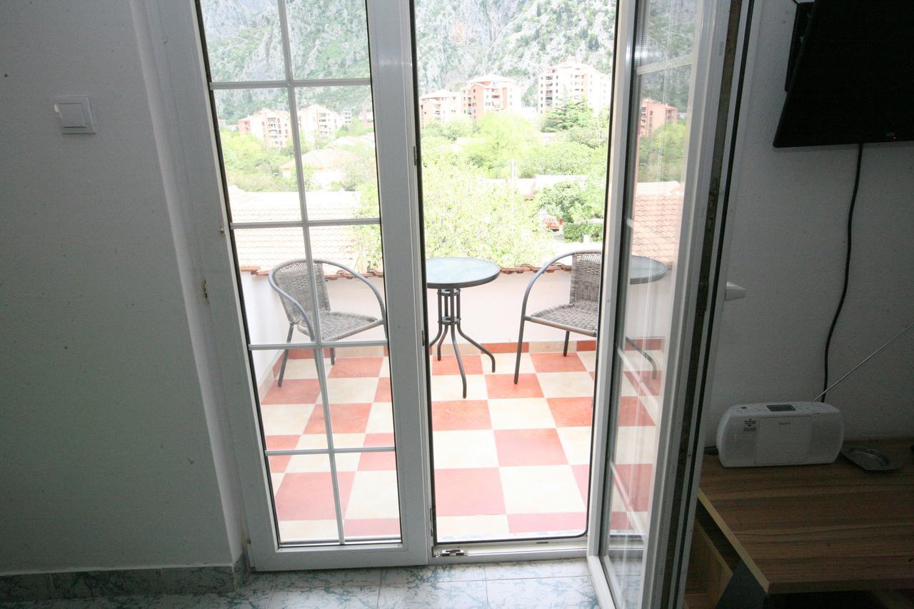 Appartement Bugi à Kotor Extérieur photo